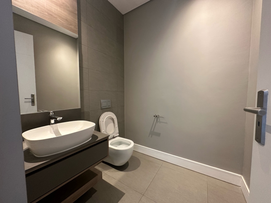 To Let 3 Bedroom Property for Rent in Rosebank Gauteng