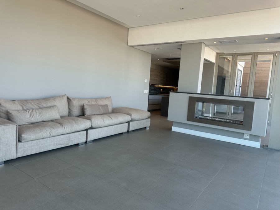 To Let 3 Bedroom Property for Rent in Rosebank Gauteng