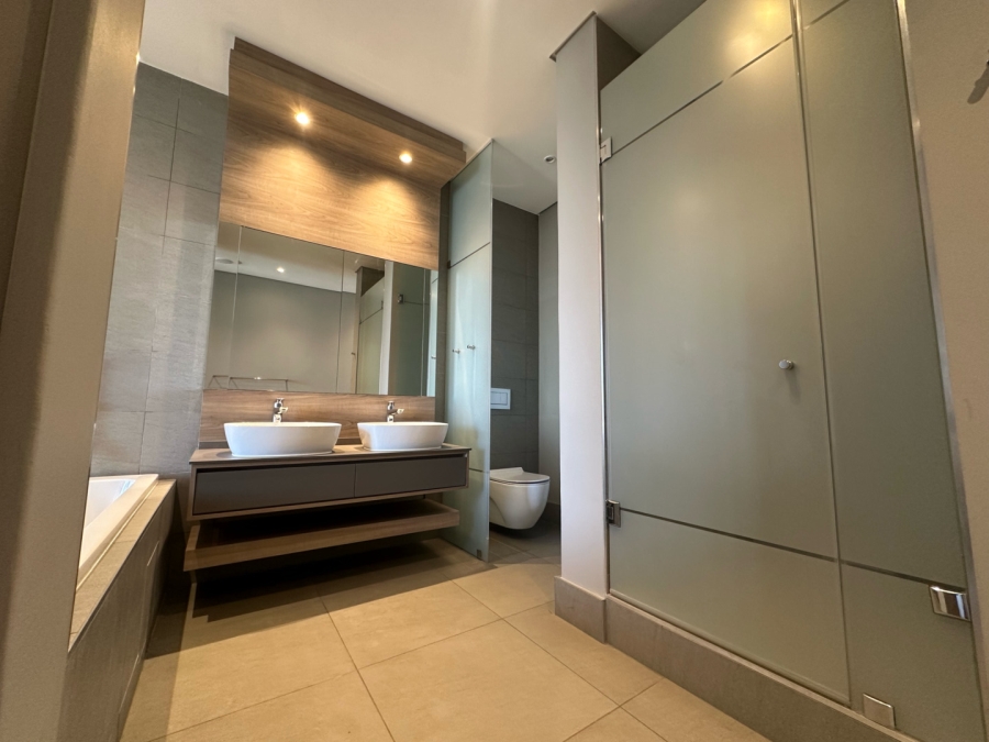 To Let 3 Bedroom Property for Rent in Rosebank Gauteng