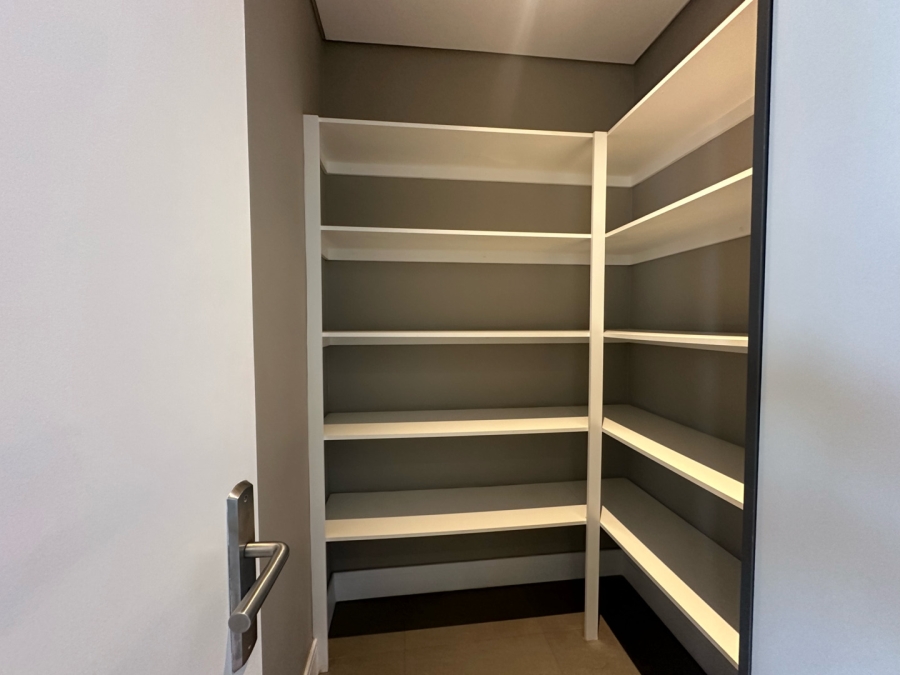 To Let 3 Bedroom Property for Rent in Rosebank Gauteng