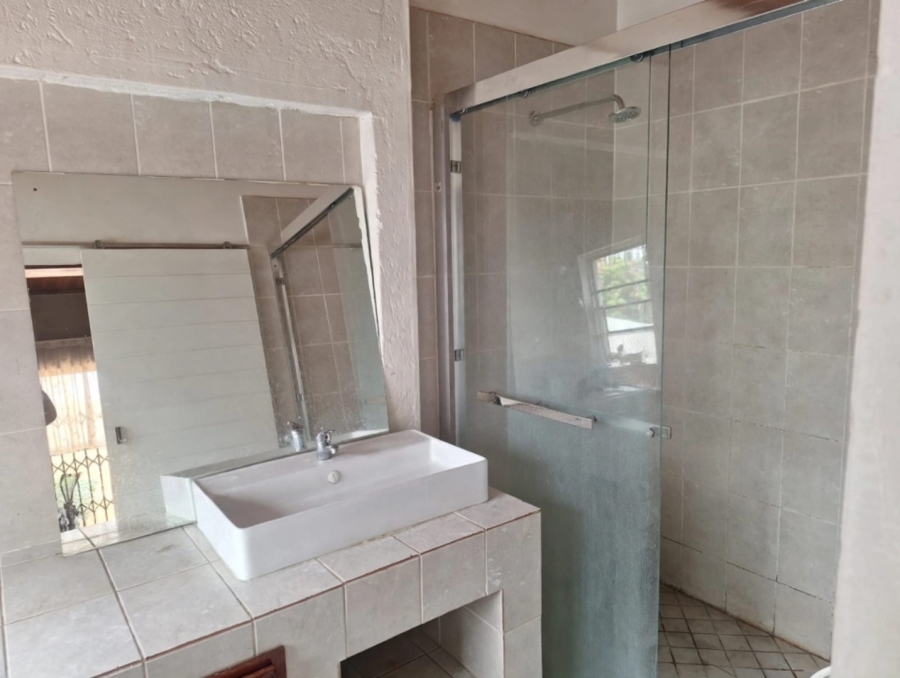 4 Bedroom Property for Sale in Nieuw Muckleneuk Gauteng