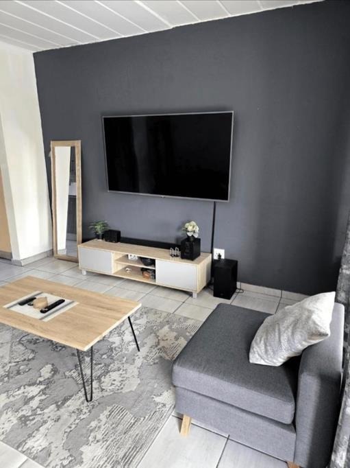 To Let 2 Bedroom Property for Rent in Noordwyk Gauteng