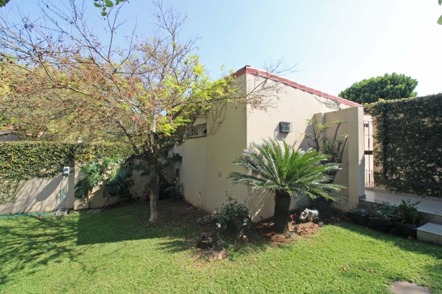 2 Bedroom Property for Sale in Bryanston Gauteng