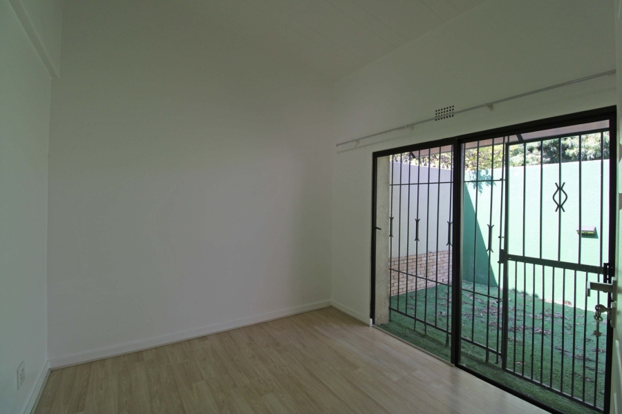 2 Bedroom Property for Sale in Bryanston Gauteng