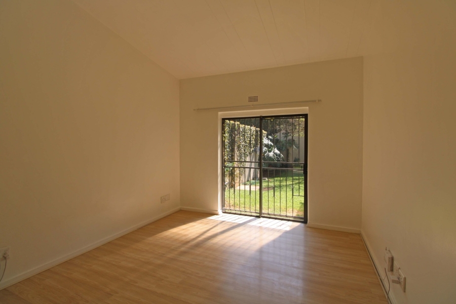 2 Bedroom Property for Sale in Bryanston Gauteng