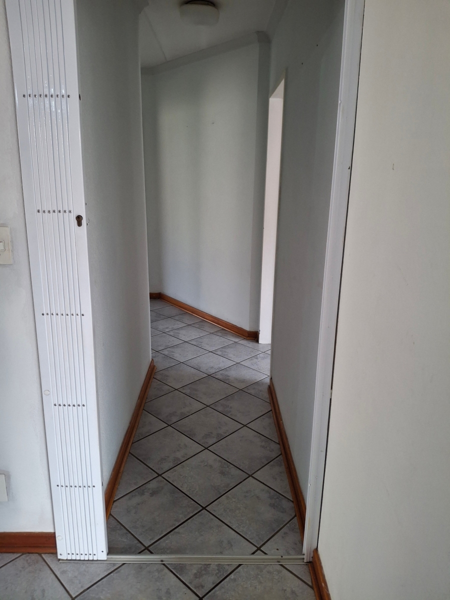 3 Bedroom Property for Sale in New Redruth Gauteng