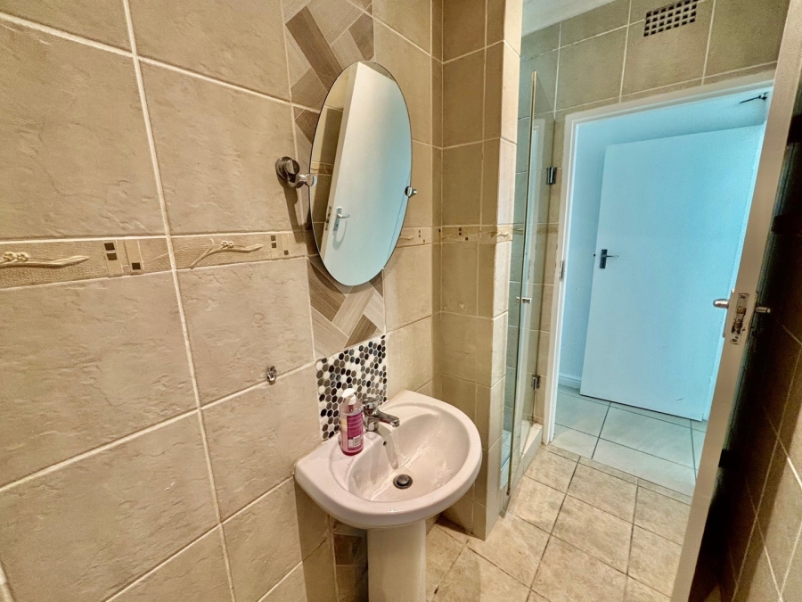 To Let 3 Bedroom Property for Rent in Morningside Gauteng