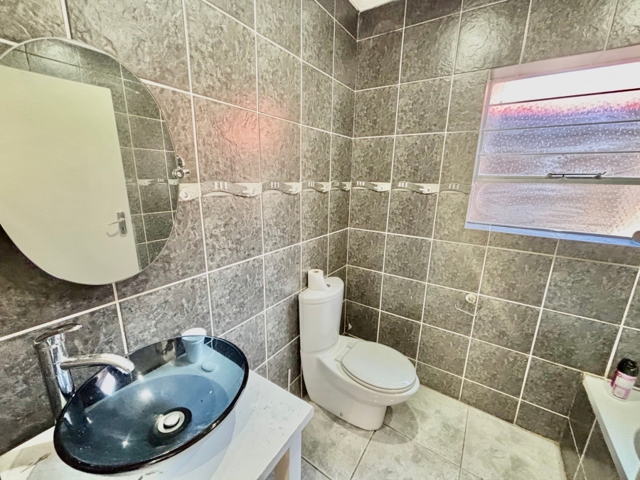 To Let 3 Bedroom Property for Rent in Morningside Gauteng