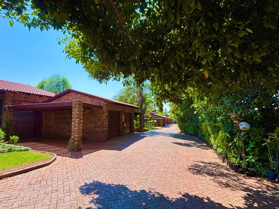 To Let 3 Bedroom Property for Rent in Morningside Gauteng