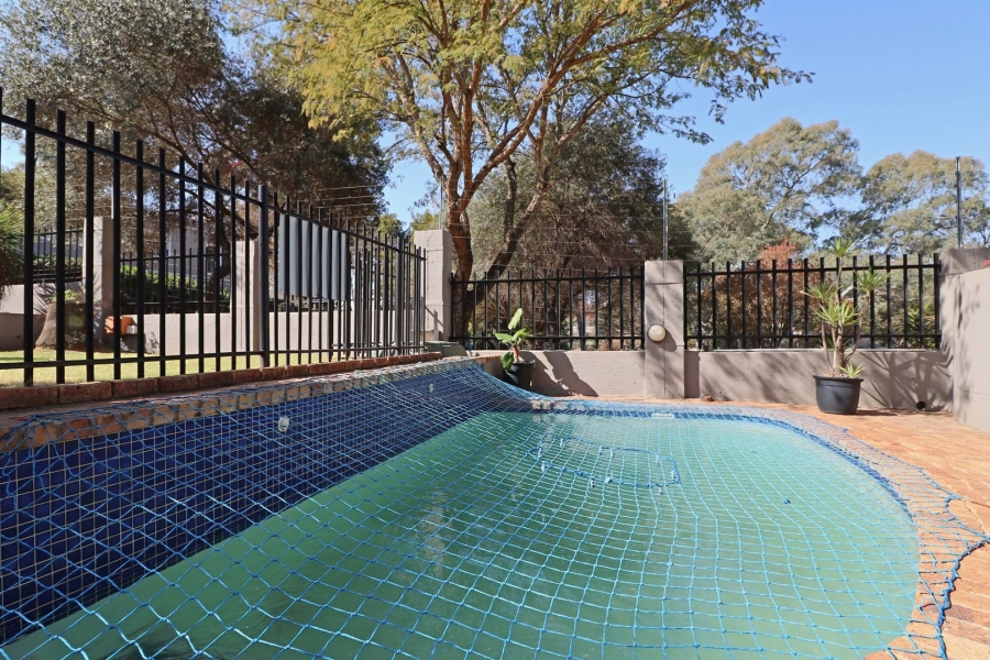To Let 1 Bedroom Property for Rent in Edenburg Gauteng