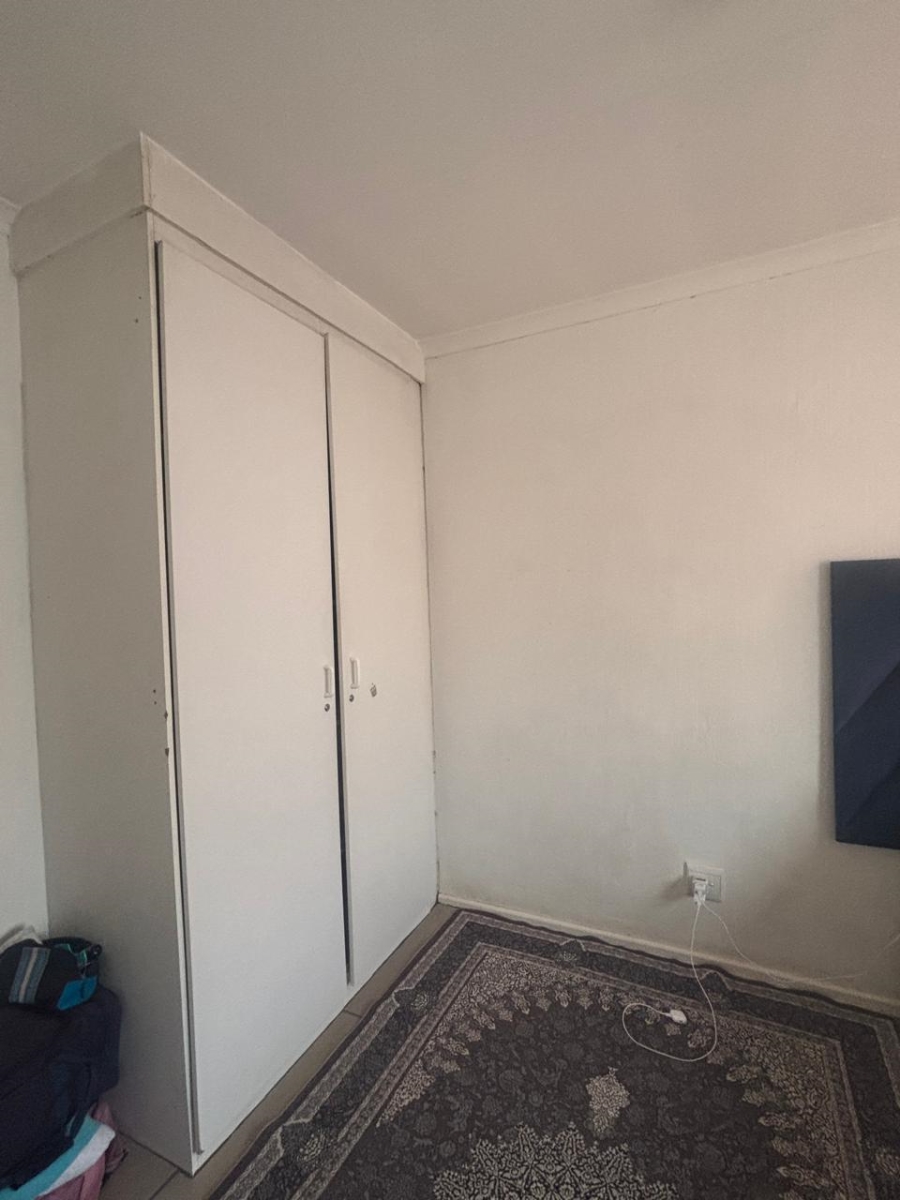 To Let 2 Bedroom Property for Rent in Vorna Valley Gauteng