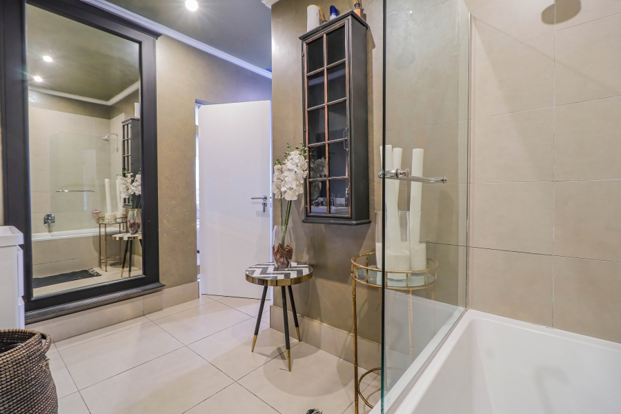 To Let 2 Bedroom Property for Rent in Morningside Gauteng