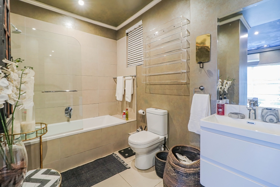 To Let 2 Bedroom Property for Rent in Morningside Gauteng