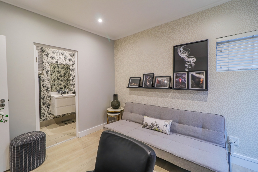 To Let 2 Bedroom Property for Rent in Morningside Gauteng