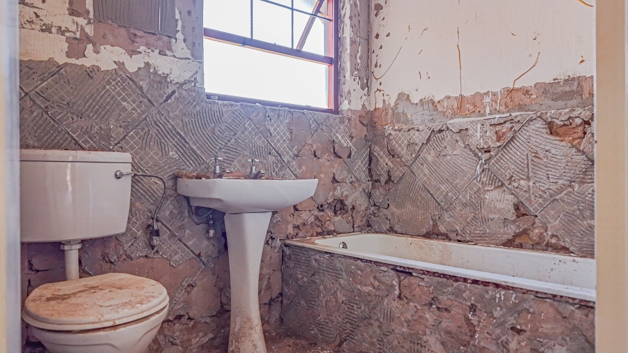 To Let 4 Bedroom Property for Rent in Garsfontein Gauteng