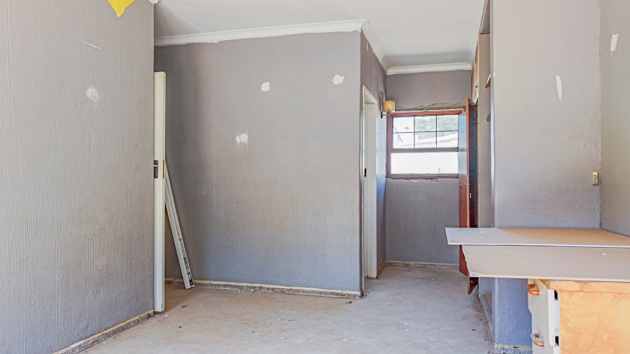 To Let 4 Bedroom Property for Rent in Garsfontein Gauteng