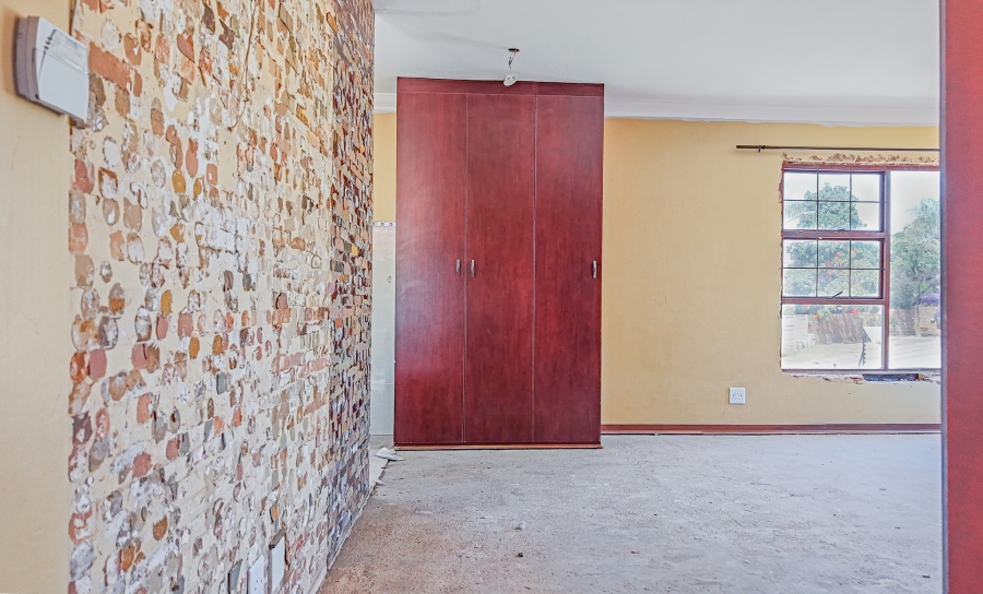 To Let 4 Bedroom Property for Rent in Garsfontein Gauteng