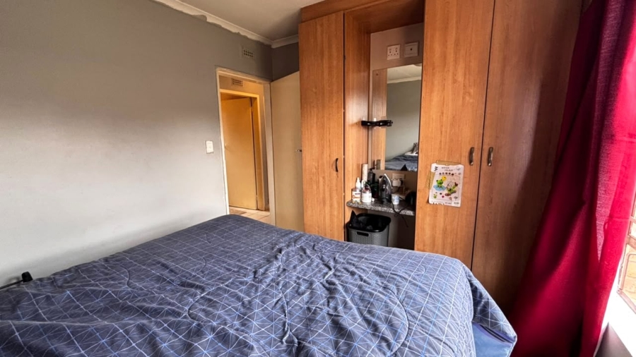 3 Bedroom Property for Sale in Clayville Gauteng