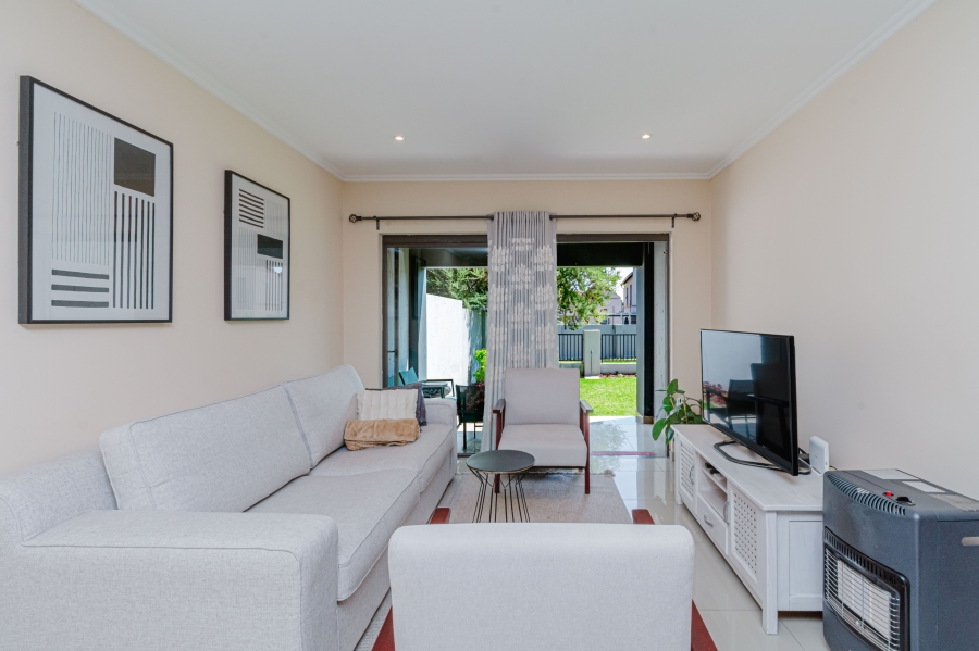 3 Bedroom Property for Sale in Barbeque Downs Gauteng