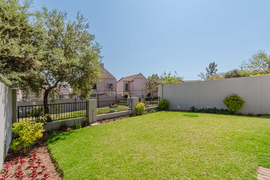 3 Bedroom Property for Sale in Barbeque Downs Gauteng