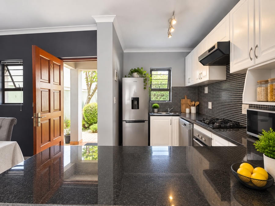 To Let 3 Bedroom Property for Rent in Broadacres Gauteng