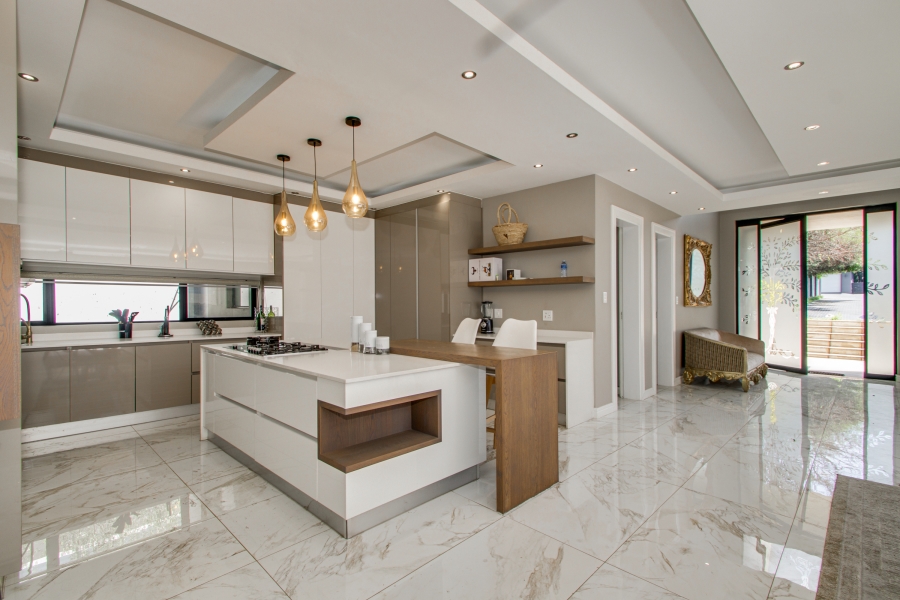 To Let 4 Bedroom Property for Rent in Helderfontein Estate Gauteng