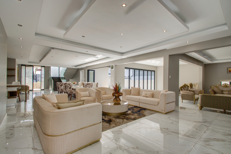 To Let 4 Bedroom Property for Rent in Helderfontein Estate Gauteng