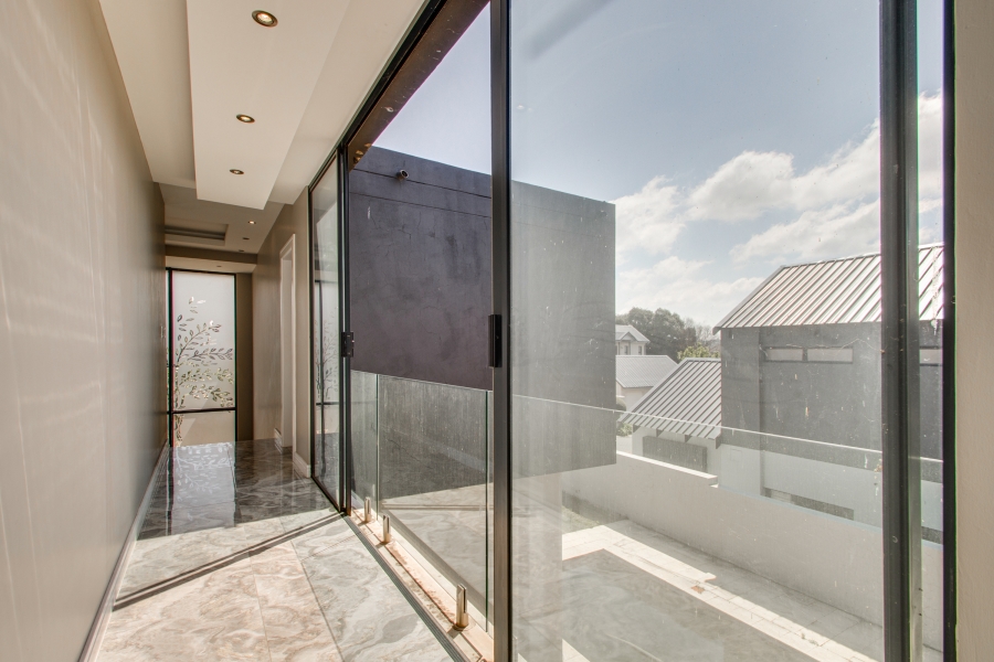 To Let 4 Bedroom Property for Rent in Helderfontein Estate Gauteng