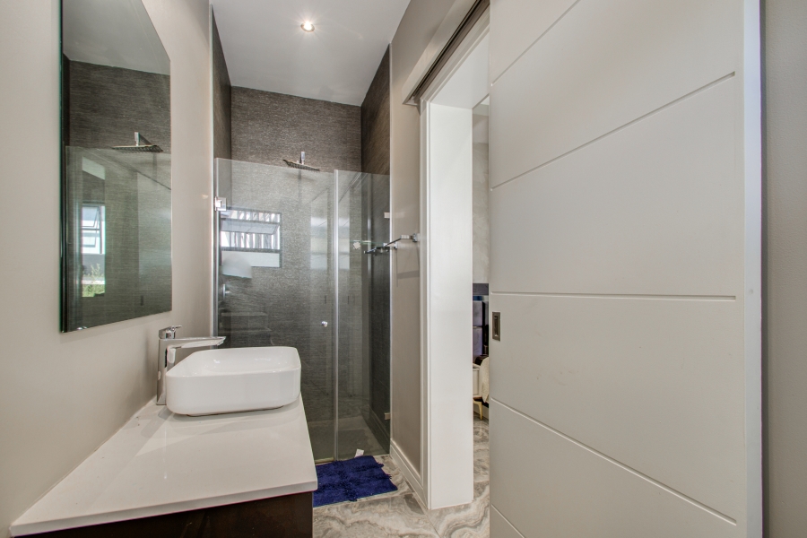 To Let 4 Bedroom Property for Rent in Helderfontein Estate Gauteng