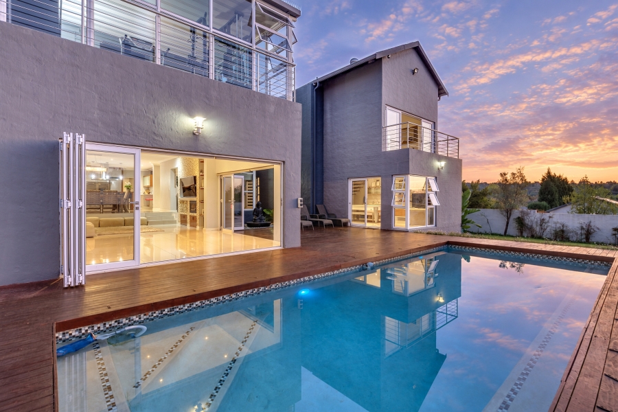 5 Bedroom Property for Sale in Douglasdale Gauteng