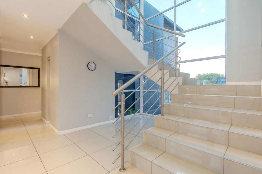 5 Bedroom Property for Sale in Douglasdale Gauteng