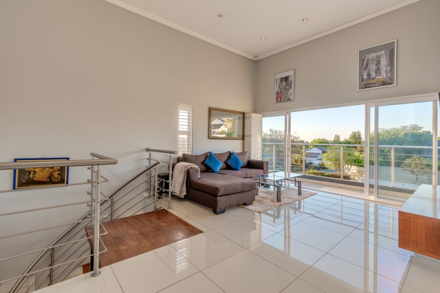 5 Bedroom Property for Sale in Douglasdale Gauteng