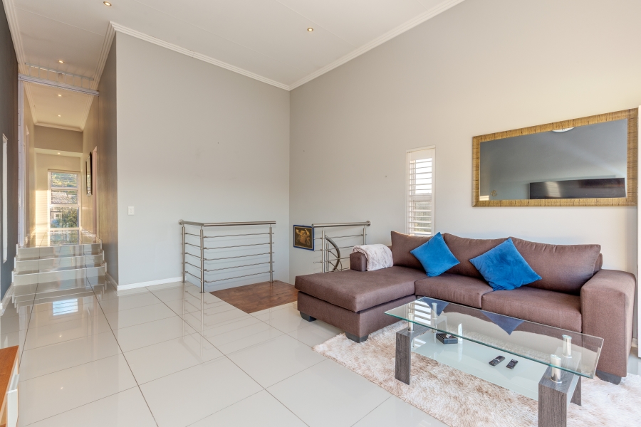 5 Bedroom Property for Sale in Douglasdale Gauteng