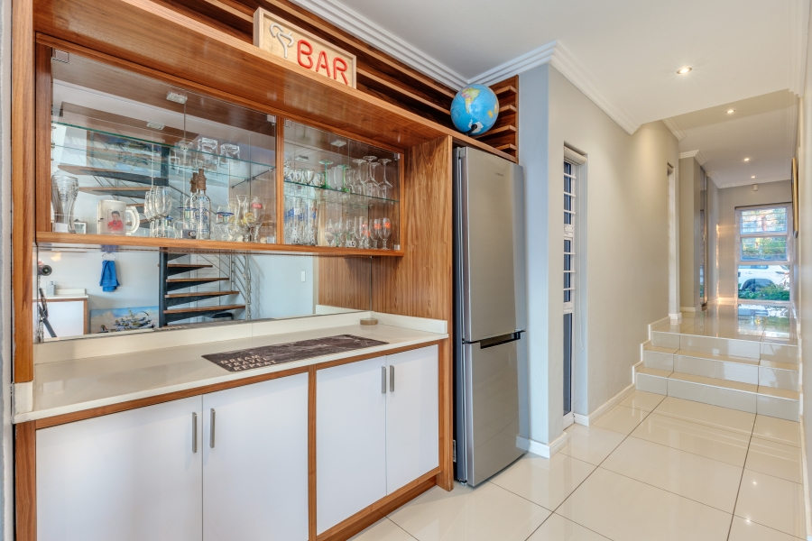 5 Bedroom Property for Sale in Douglasdale Gauteng