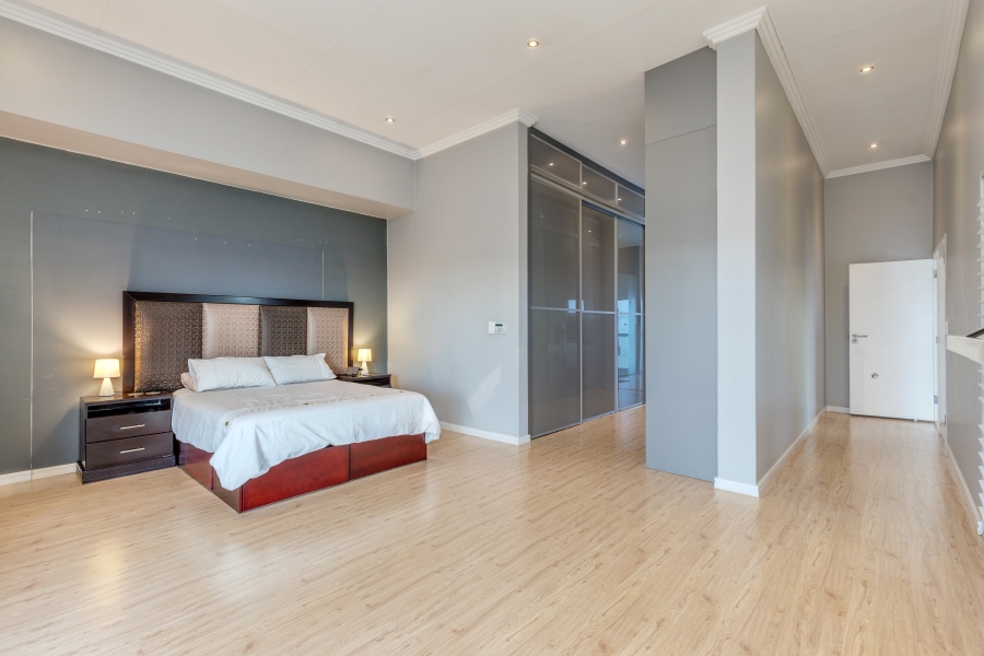 5 Bedroom Property for Sale in Douglasdale Gauteng