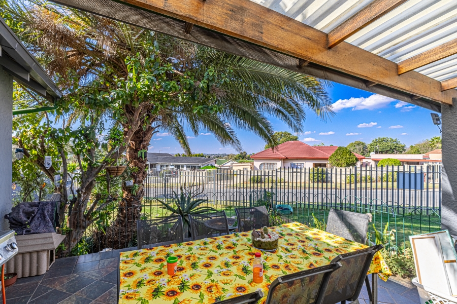 3 Bedroom Property for Sale in Edendale Gauteng