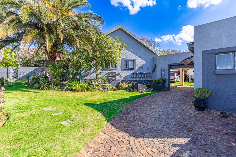 3 Bedroom Property for Sale in Edendale Gauteng