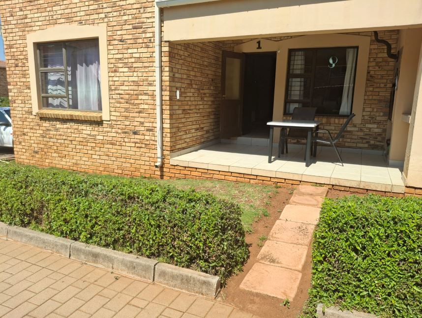 2 Bedroom Property for Sale in Randpoort Gauteng