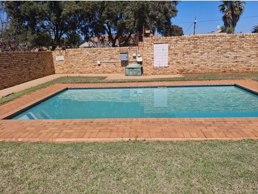 2 Bedroom Property for Sale in Randpoort Gauteng