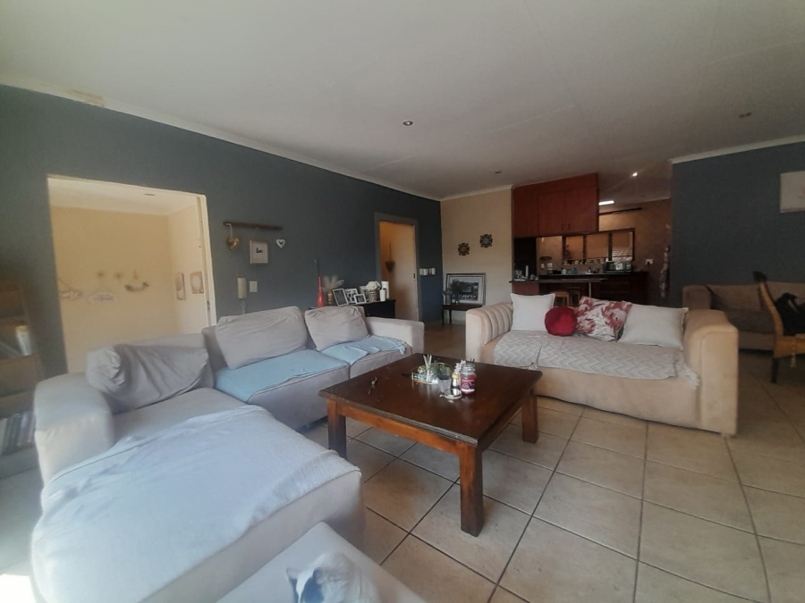 To Let 4 Bedroom Property for Rent in Noordheuwel Gauteng