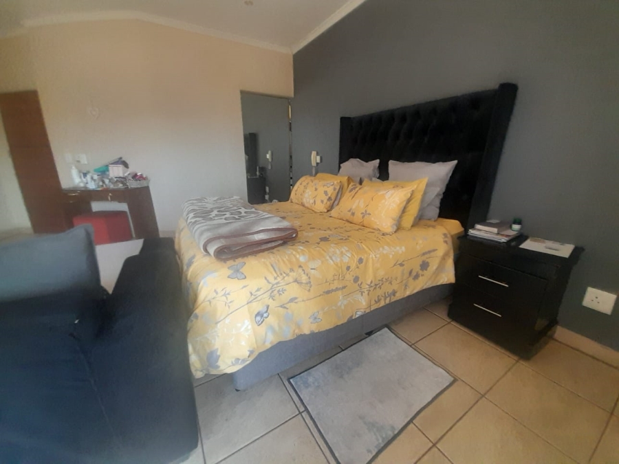 To Let 4 Bedroom Property for Rent in Noordheuwel Gauteng