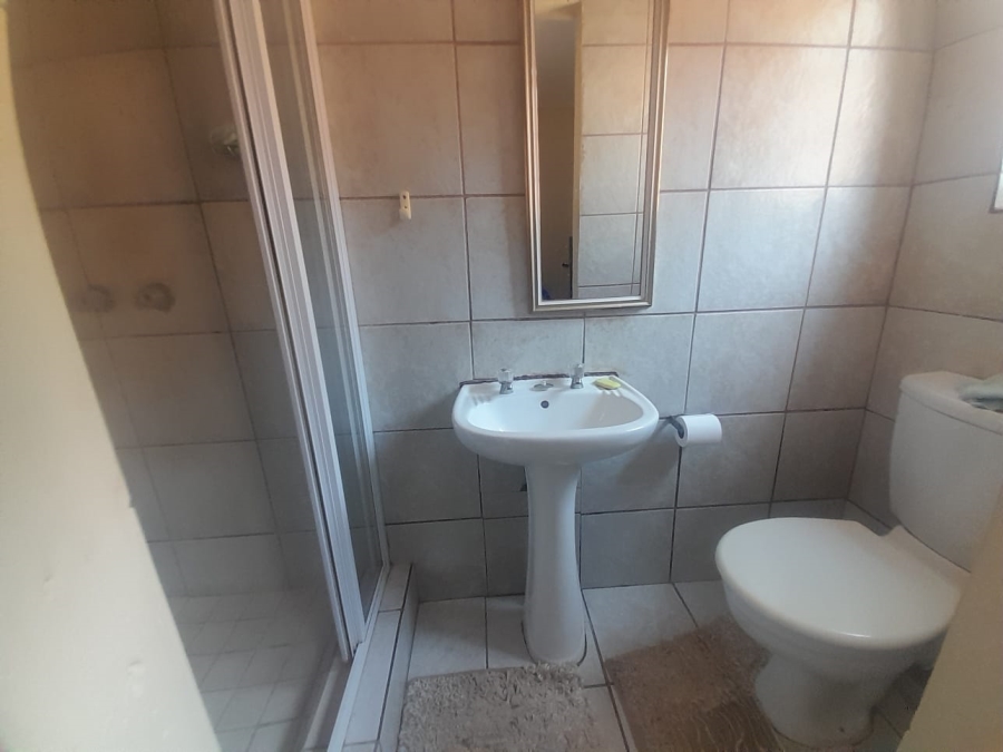 To Let 4 Bedroom Property for Rent in Noordheuwel Gauteng