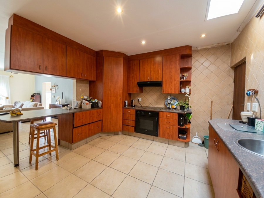 To Let 4 Bedroom Property for Rent in Noordheuwel Gauteng