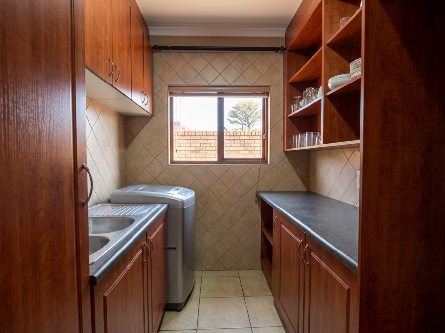 To Let 4 Bedroom Property for Rent in Noordheuwel Gauteng