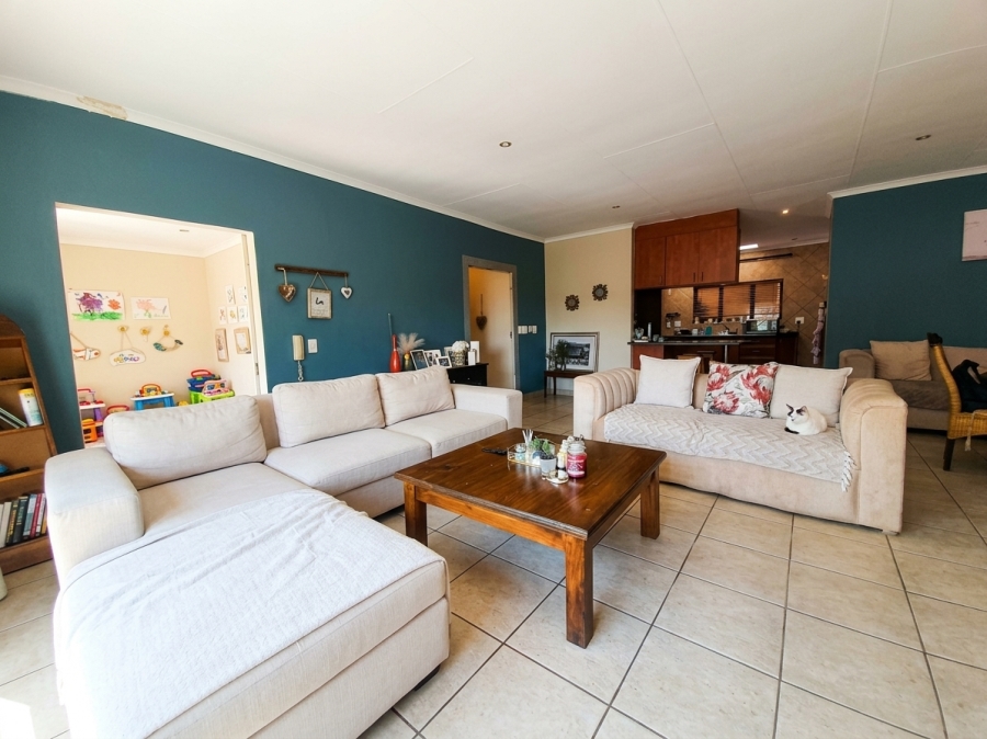 To Let 4 Bedroom Property for Rent in Noordheuwel Gauteng