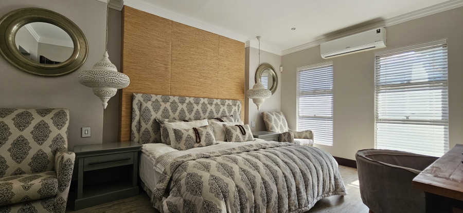5 Bedroom Property for Sale in Three Rivers Proper Gauteng