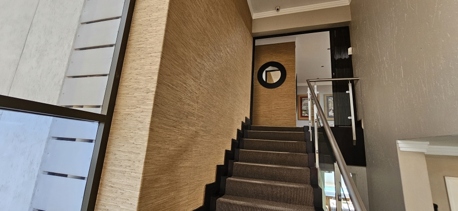 5 Bedroom Property for Sale in Three Rivers Proper Gauteng