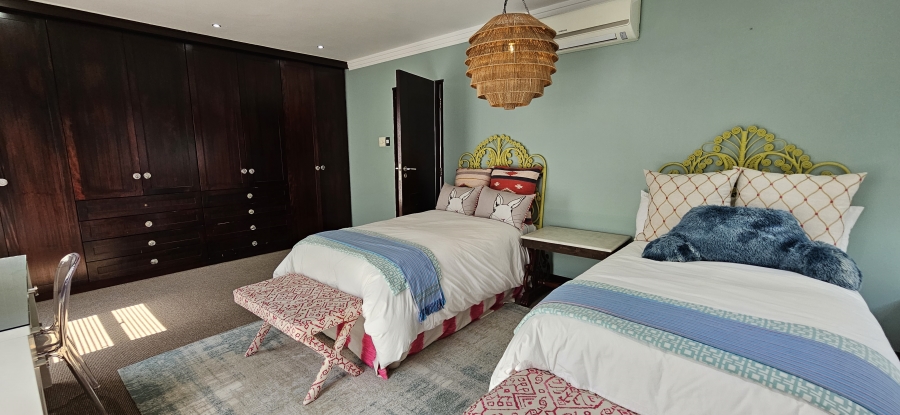 5 Bedroom Property for Sale in Three Rivers Proper Gauteng