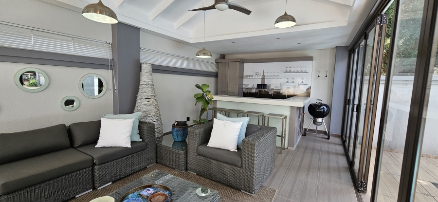 5 Bedroom Property for Sale in Three Rivers Proper Gauteng