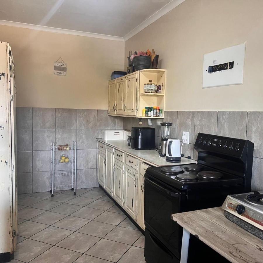To Let 3 Bedroom Property for Rent in Brackenhurst Gauteng